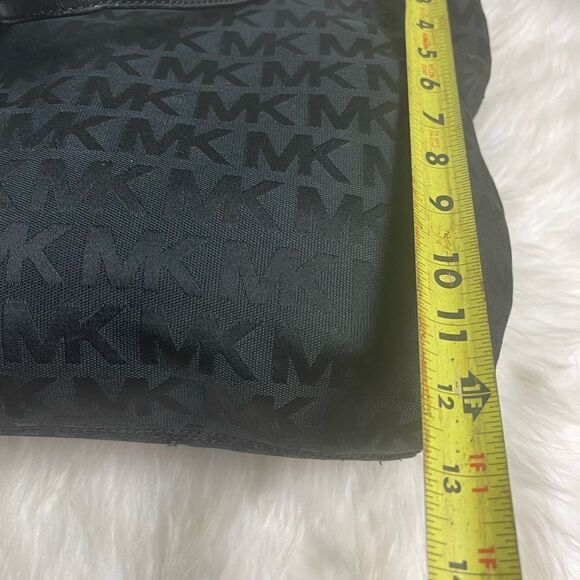 Michael Kors Black Fabric Signature Monogram medium tote gold tone chain straps - Picture 11 of 16
